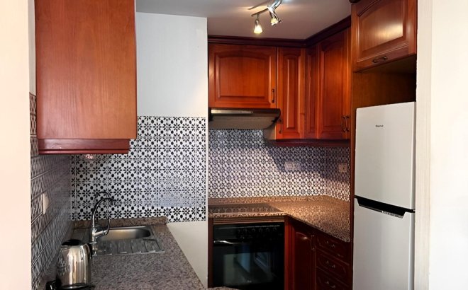 Herverkoop - Appartement -
Torrevieja - Playa de los Locos