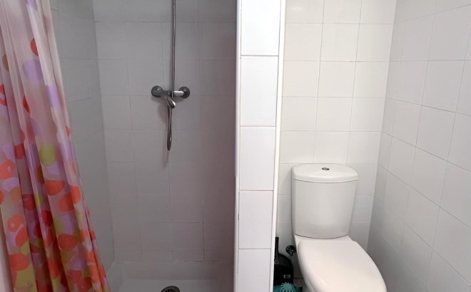 Herverkoop - Appartement -
Torrevieja - Playa de los Locos