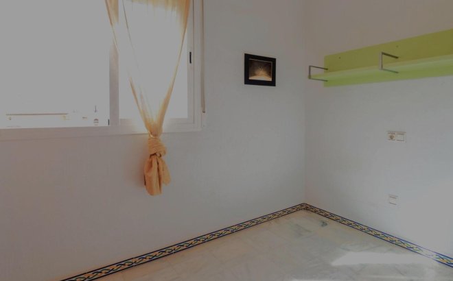 Herverkoop - Appartement -
Torrevieja - Playa de los Locos