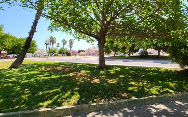 Herverkoop - Appartement -
Torrevieja - Playa de los Locos