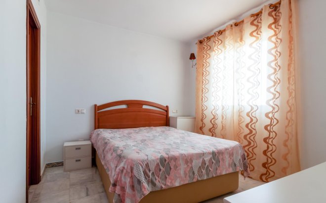 Revente - Appartement -
Torrevieja - Playa de los Locos