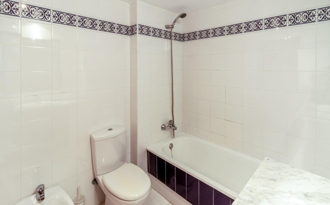 Revente - Appartement -
Torrevieja - Playa de los Locos