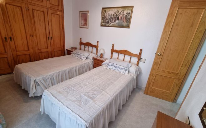 Herverkoop - Appartement -
Torrevieja - Playa del Cura