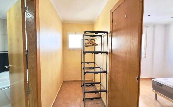 Resale - Apartment -
Torrevieja - Centro