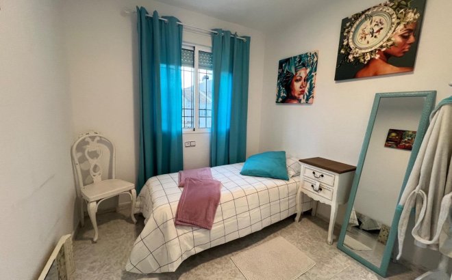 Herverkoop - Town House -
Torrevieja - Calas Blanca