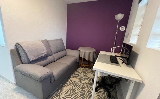 Herverkoop - Town House -
Torrevieja - Calas Blanca