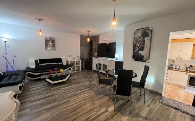 Herverkoop - Town House -
Torrevieja - Calas Blanca