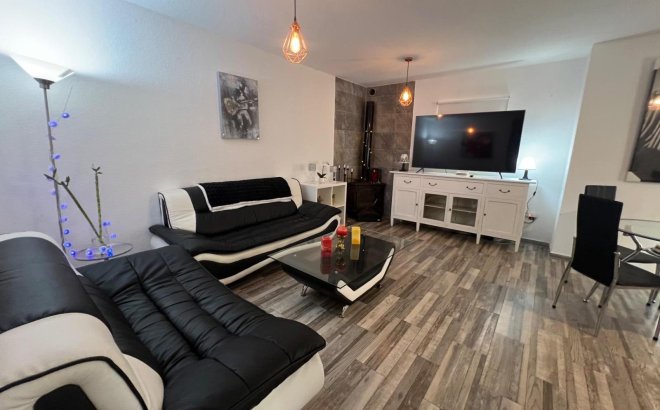 Herverkoop - Town House -
Torrevieja - Calas Blanca