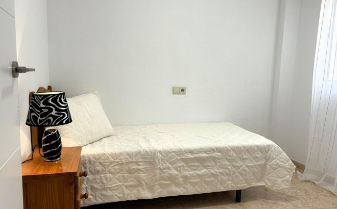 Revente - Appartement -
Torrevieja - El Molino