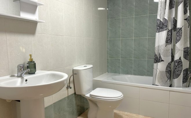 Revente - Appartement -
Torrevieja - El Molino