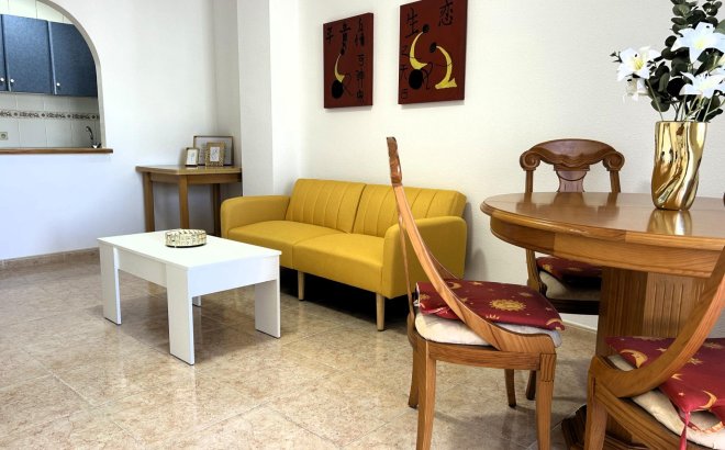 Revente - Appartement -
Torrevieja - El Molino