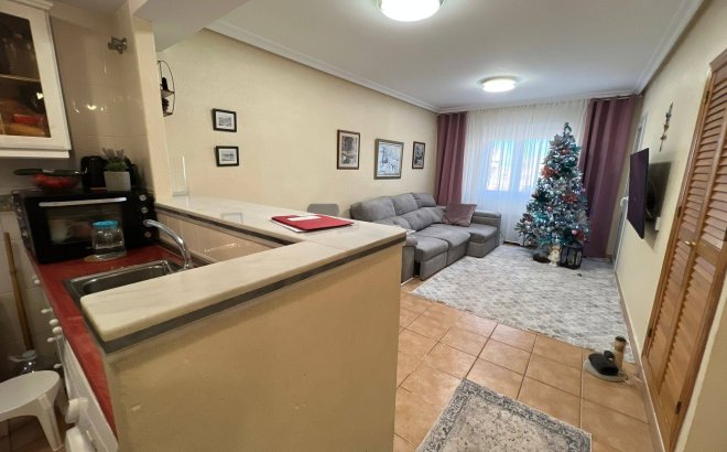 Resale - Apartment -
Torrevieja - Aguas Nuevas