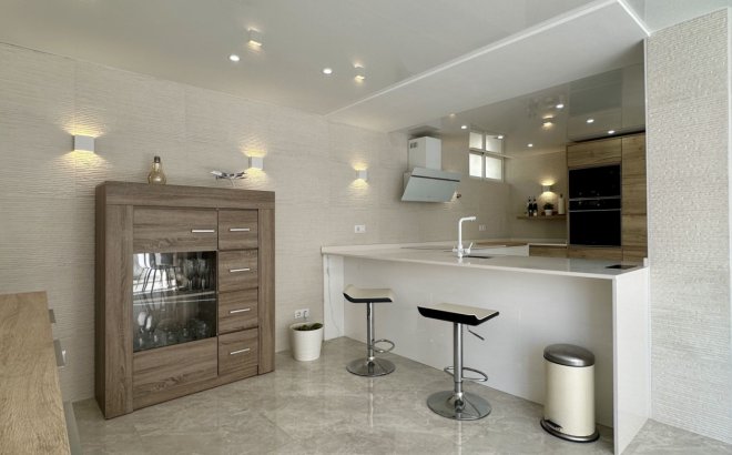 Resale - Villa -
Orihuela Costa - Costa Blanca