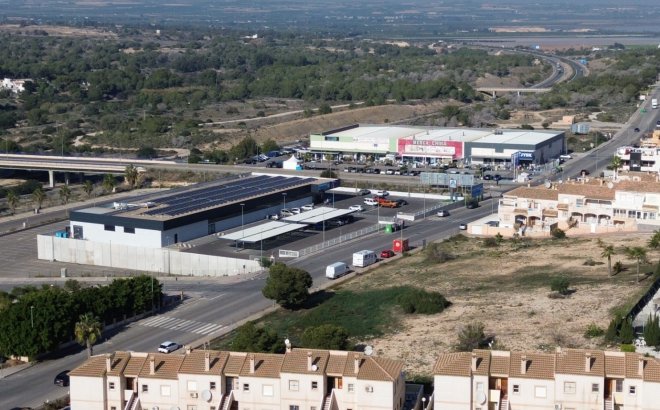 Resale - Villa -
Orihuela Costa - Costa Blanca