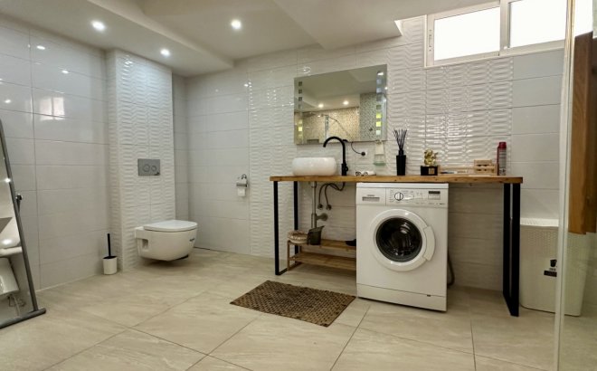 Resale - Villa -
Orihuela Costa - Costa Blanca