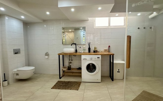 Resale - Villa -
Orihuela Costa - Costa Blanca