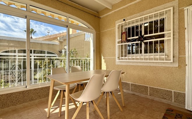 Resale - Villa -
Orihuela Costa - Costa Blanca