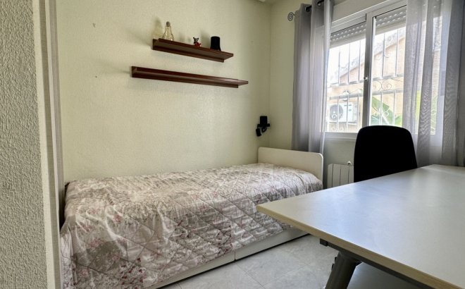 Resale - Villa -
Orihuela Costa - Costa Blanca