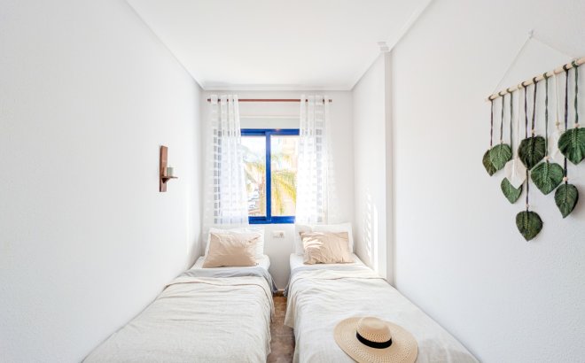 Revente - Appartement -
Orihuela Costa - Costa Blanca