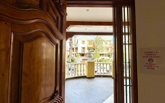 Revente - Appartement -
Torrevieja - Los Frutales