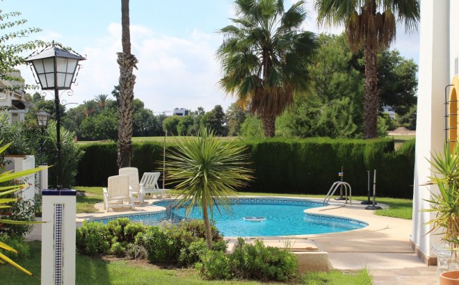 Resale - Villa -
Orihuela Costa - Costa Blanca