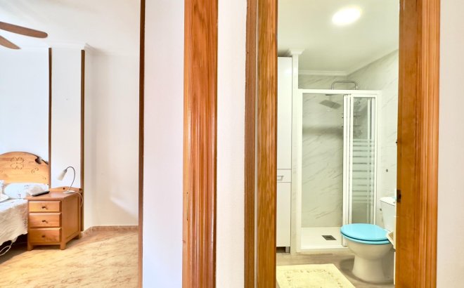 Resale - Apartment -
Torrevieja - Centro