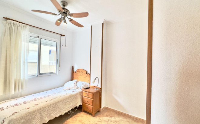 Resale - Apartment -
Torrevieja - Centro