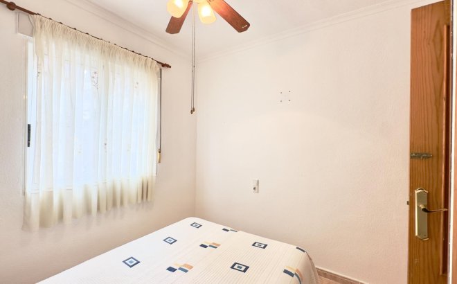 Resale - Apartment -
Torrevieja - Centro