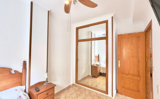 Resale - Apartment -
Torrevieja - Centro