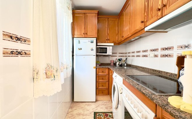 Resale - Apartment -
Torrevieja - Centro