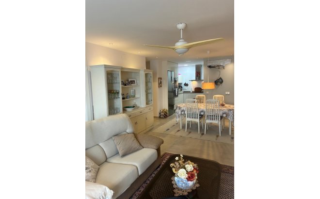 Resale - Apartment -
Torrevieja - El Acequión - Los Náufragos