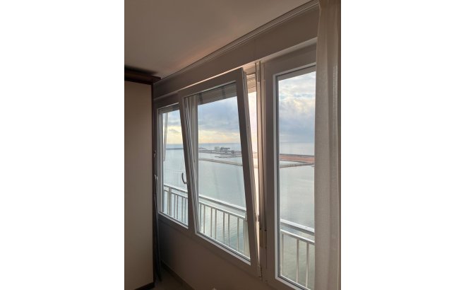 Resale - Apartment -
Torrevieja - El Acequión - Los Náufragos