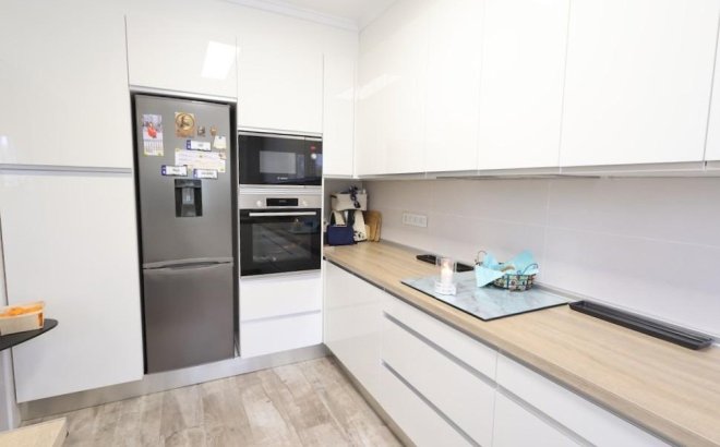 Resale - Villa -
San Miguel de Salinas - Inland