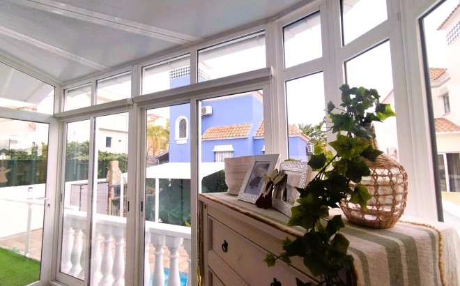 Resale - Villa -
San Miguel de Salinas - Inland