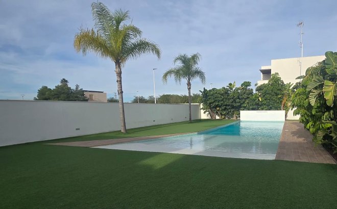 Resale - Penthouse -
Pilar de la Horadada - Costa Blanca