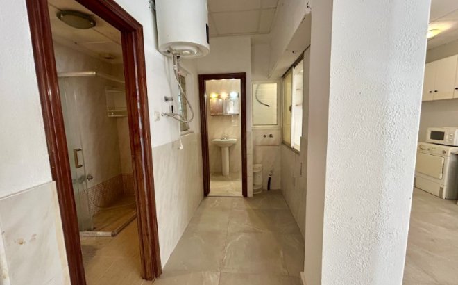 Resale - Apartment -
Torrevieja - Costa Blanca