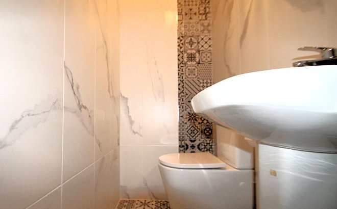 Resale - Commercial -
Torrevieja - Las Piscinas Naturales