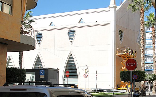 Resale - Commercial -
Torrevieja - Las Piscinas Naturales