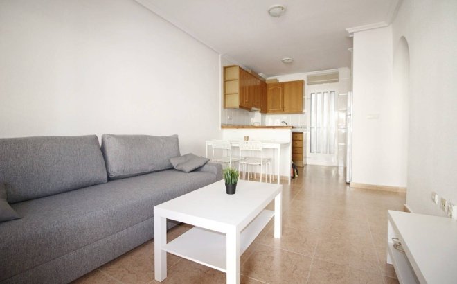 Resale - Bungalow -
Orihuela Costa - La Florida