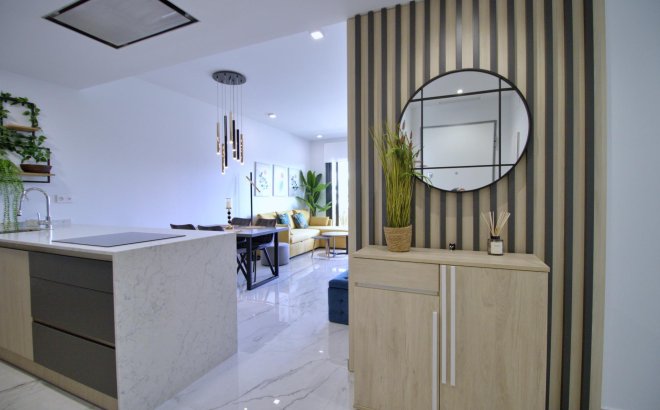 Herverkoop - Appartement -
Orihuela Costa - Punta Prima