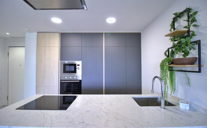 Herverkoop - Appartement -
Orihuela Costa - Punta Prima