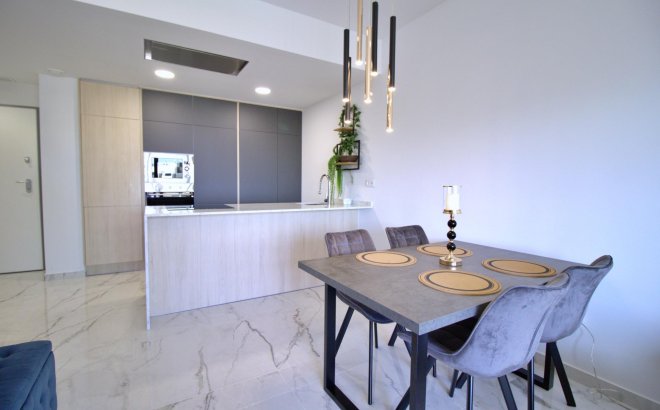 Herverkoop - Appartement -
Orihuela Costa - Punta Prima