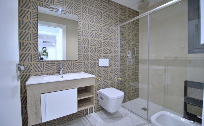 Herverkoop - Appartement -
Orihuela Costa - Punta Prima