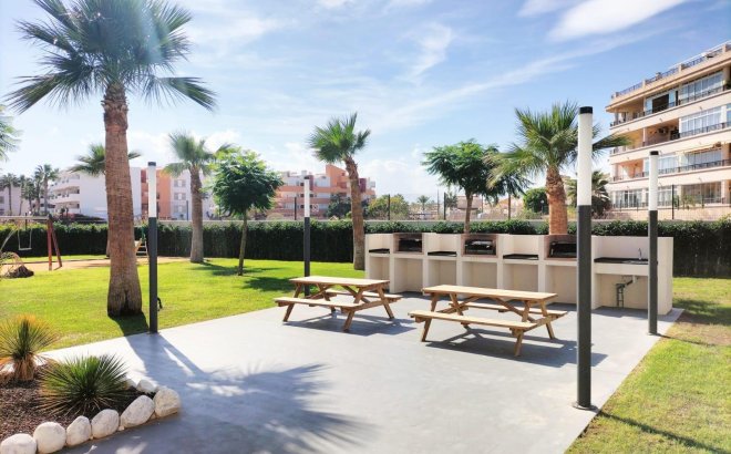 Herverkoop - Appartement -
Orihuela Costa - Punta Prima