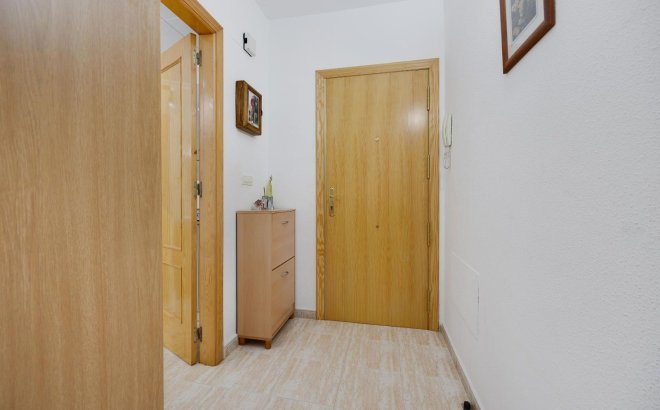 Resale - Apartment -
Torrevieja - Centro