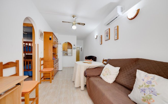 Resale - Apartment -
Torrevieja - Centro