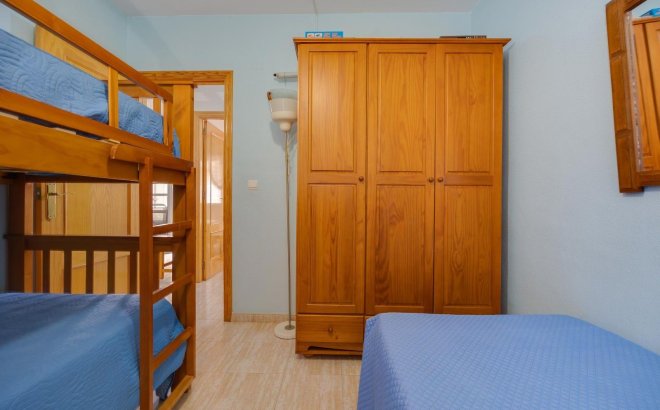 Resale - Apartment -
Torrevieja - Centro