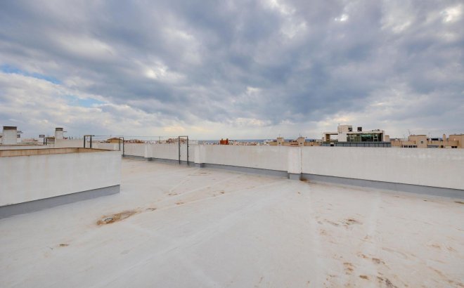 Resale - Apartment -
Torrevieja - Centro