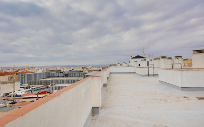 Resale - Apartment -
Torrevieja - Centro