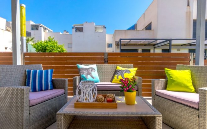 Resale - Villa -
Torrevieja - Costa Blanca